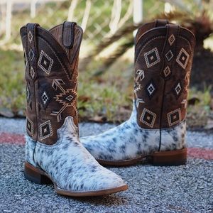 Women’s Cowhide Black/White Cowboy Western Cowgirl Boots